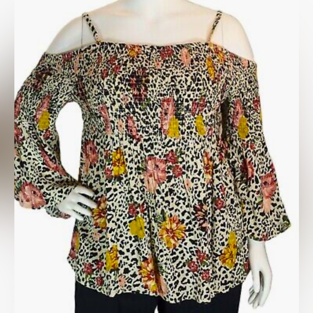 TORRID~"WILD THINGS" LEOPARD & FLORAL CRINKLE GAUZE COLD SHOULDER TOP